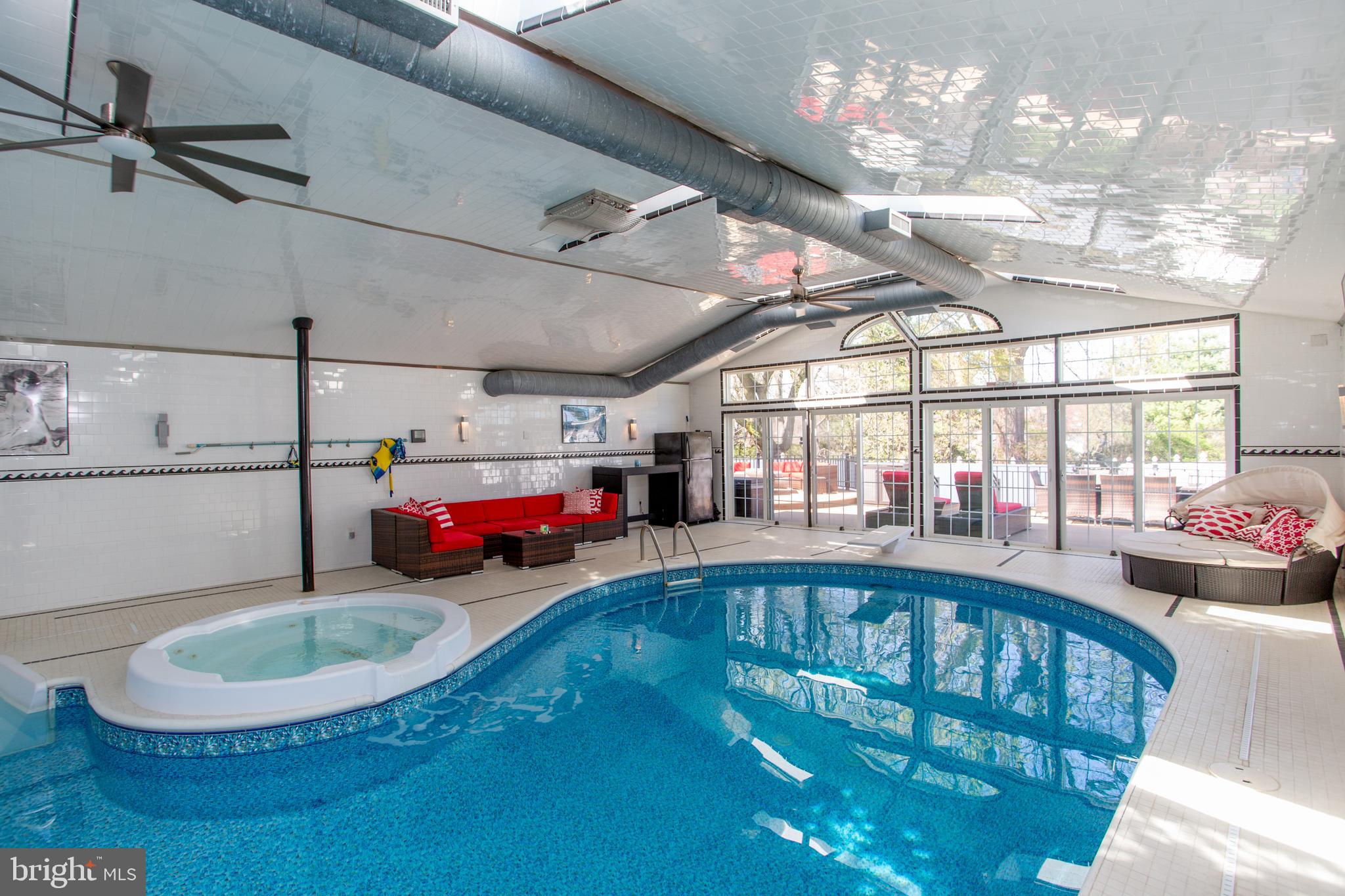 FEASTERVILLE - Residential