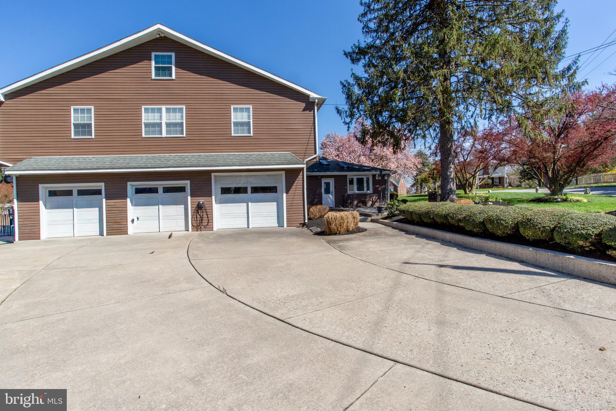 FEASTERVILLE - Residential