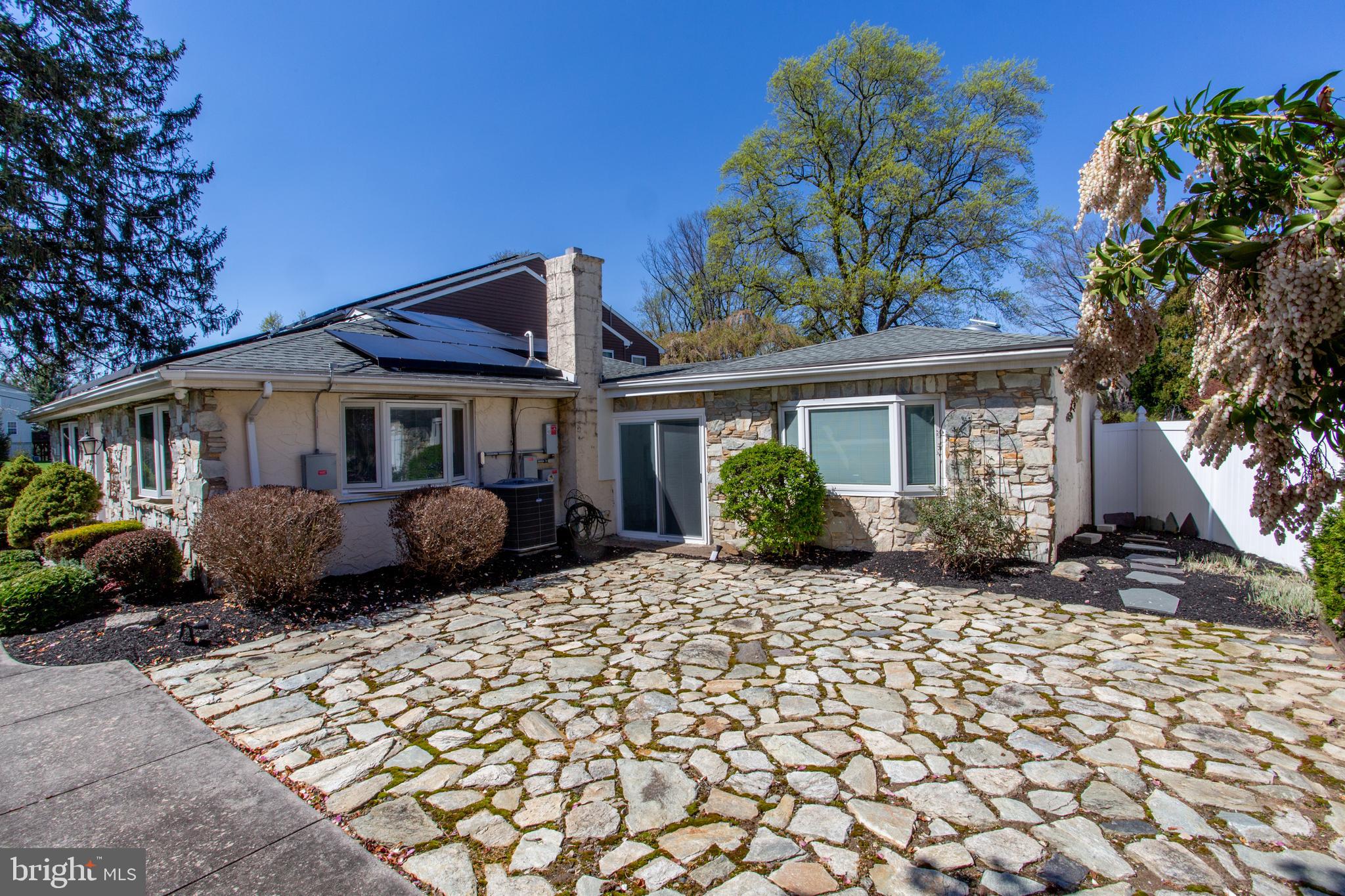 FEASTERVILLE - Residential