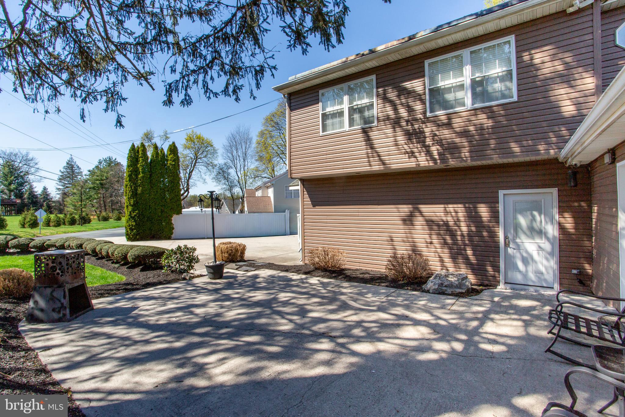 FEASTERVILLE - Residential