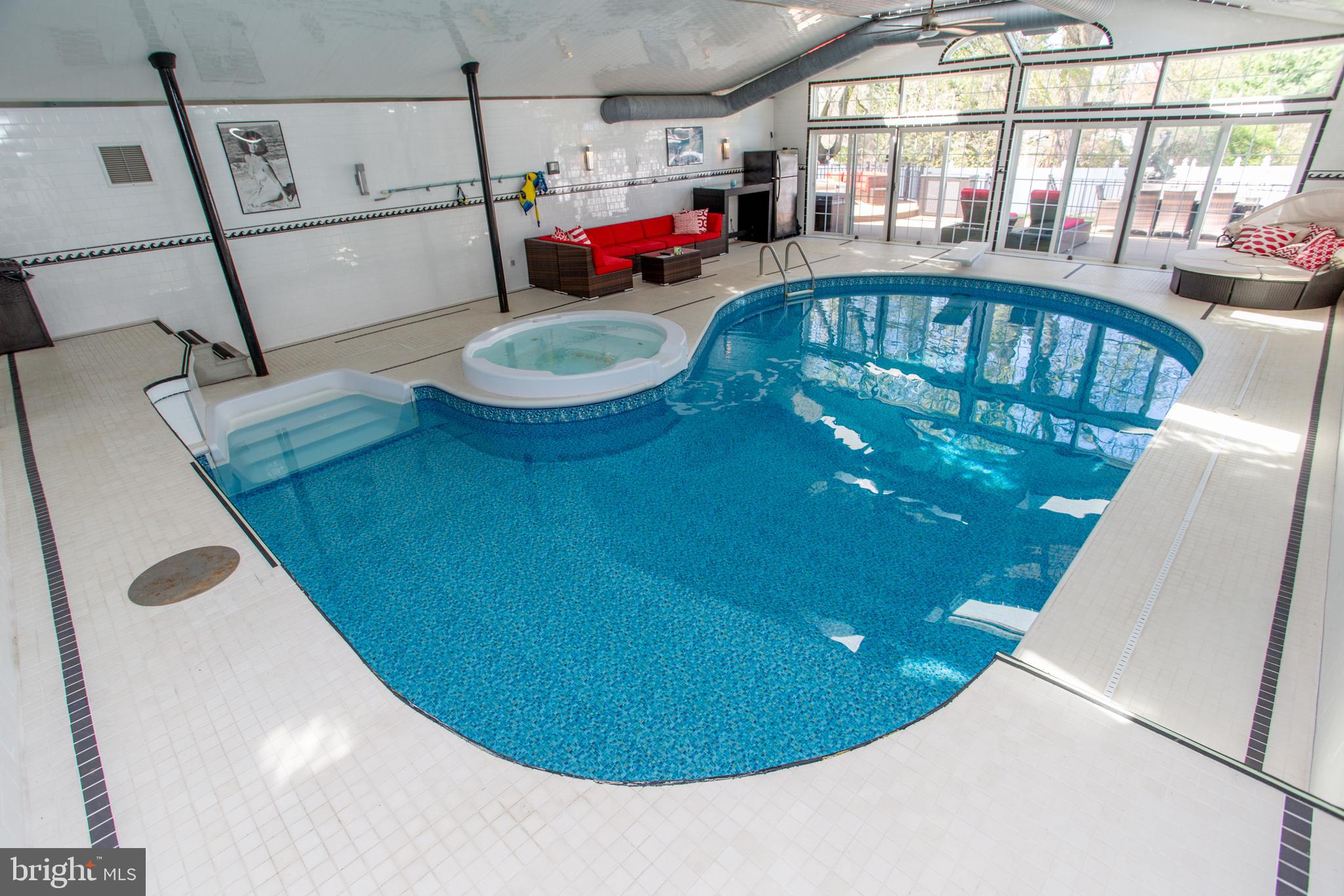 FEASTERVILLE - Residential