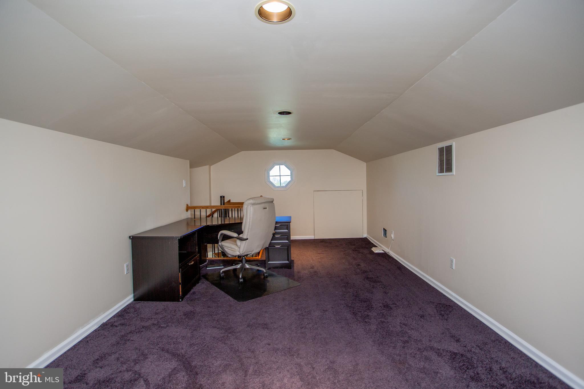 FEASTERVILLE - Residential