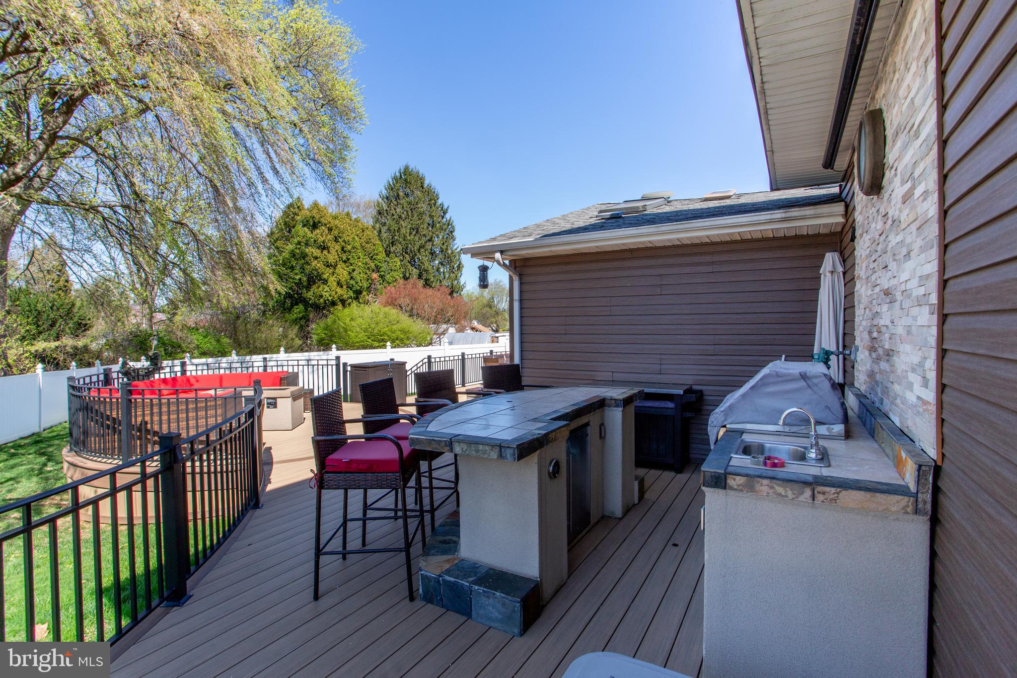 FEASTERVILLE - Residential