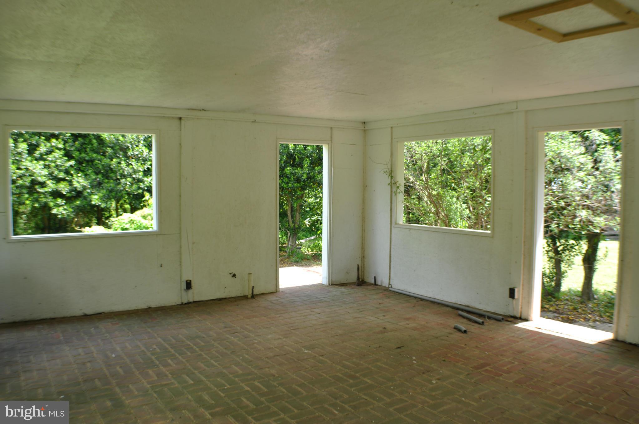 BERCLAIR PLANTATION - Residential Lease