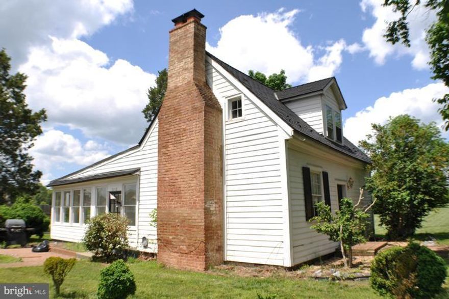 Original school house of Berclair Plantation, built circa 1790. Renovated and extended to include a main level master and full kitchen. Two bedroom, two bath unit. Plenty of parking. Enjoy the common grounds with tons of history and character. Enclosed Sun Room. Modern comforts with historical charm! Come have it all.