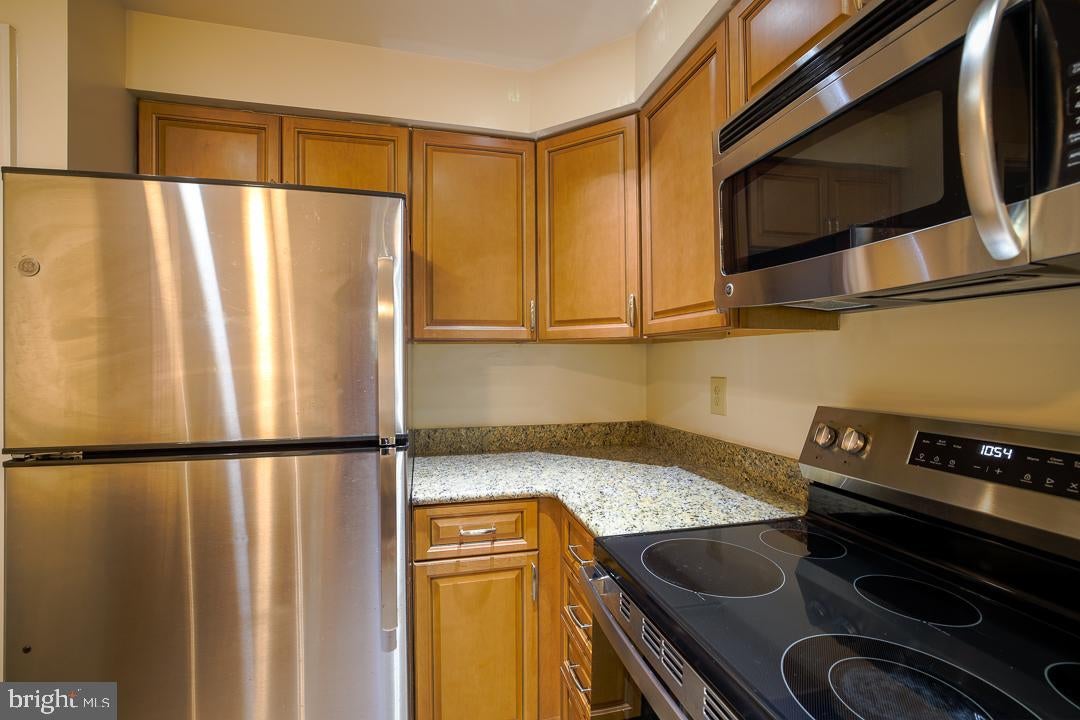 1413 ORONOCO STREET 1413