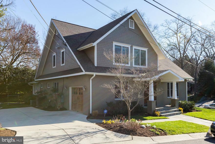 Look no further! Newly built in 2006, this absolutely stunning and spacious craftsman will impress even the pickiest of buyers. Located in the sought-after community of Bannockburn, this 5 bed, 4 bath home has it all. Open floor plan, stainless steel, large master bedr with gorgeous master bath. Light pouring into every room. Beautifully landscaped yard. Walk to C&O Canal.