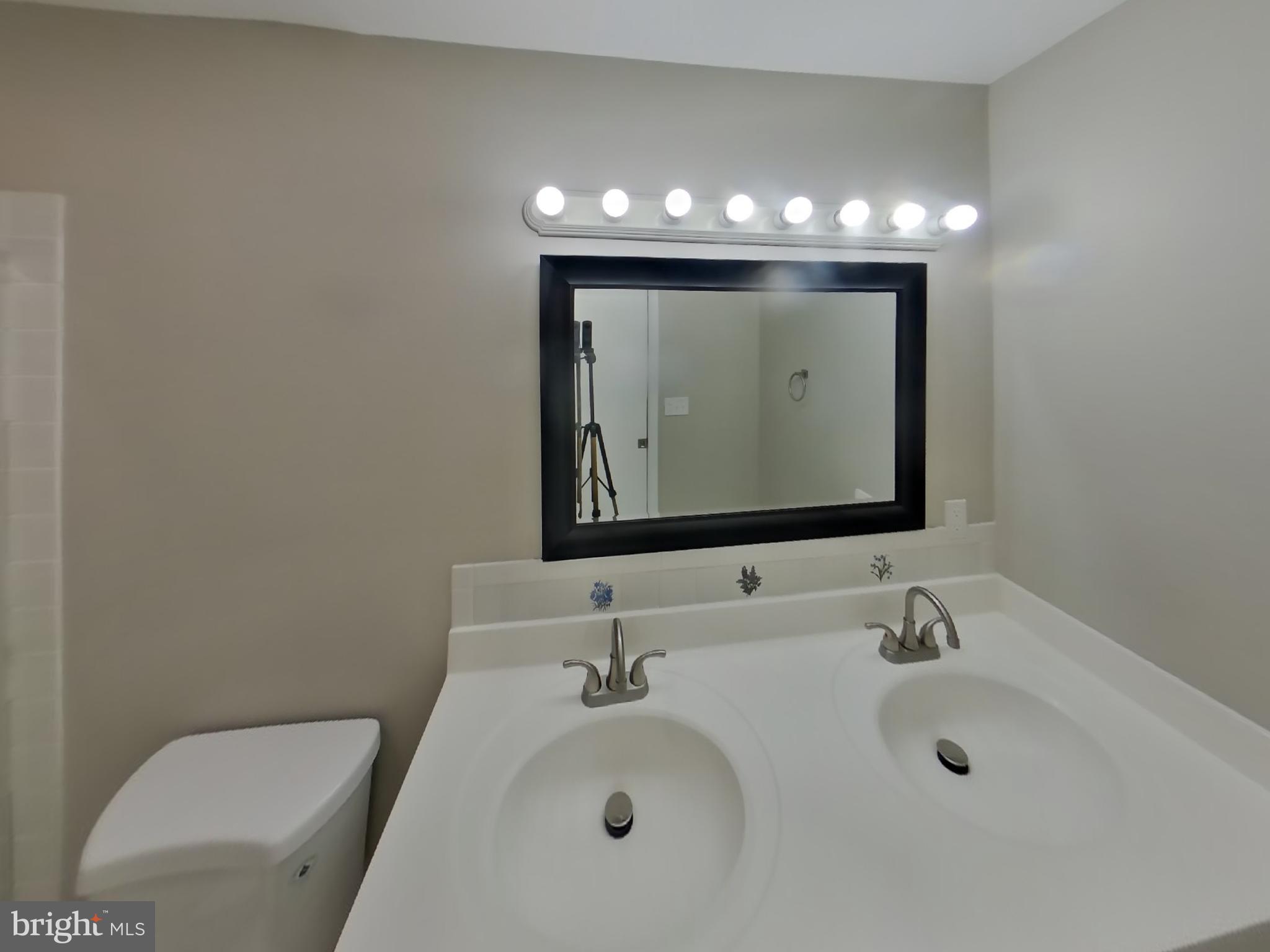 VALLEYWOOD AT FIVE FARMS - Residential Lease