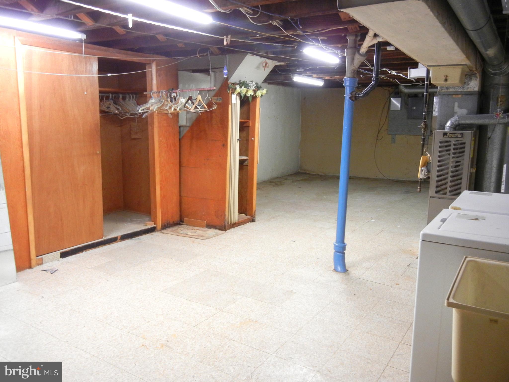 GRAYS FERRY - Residential Lease