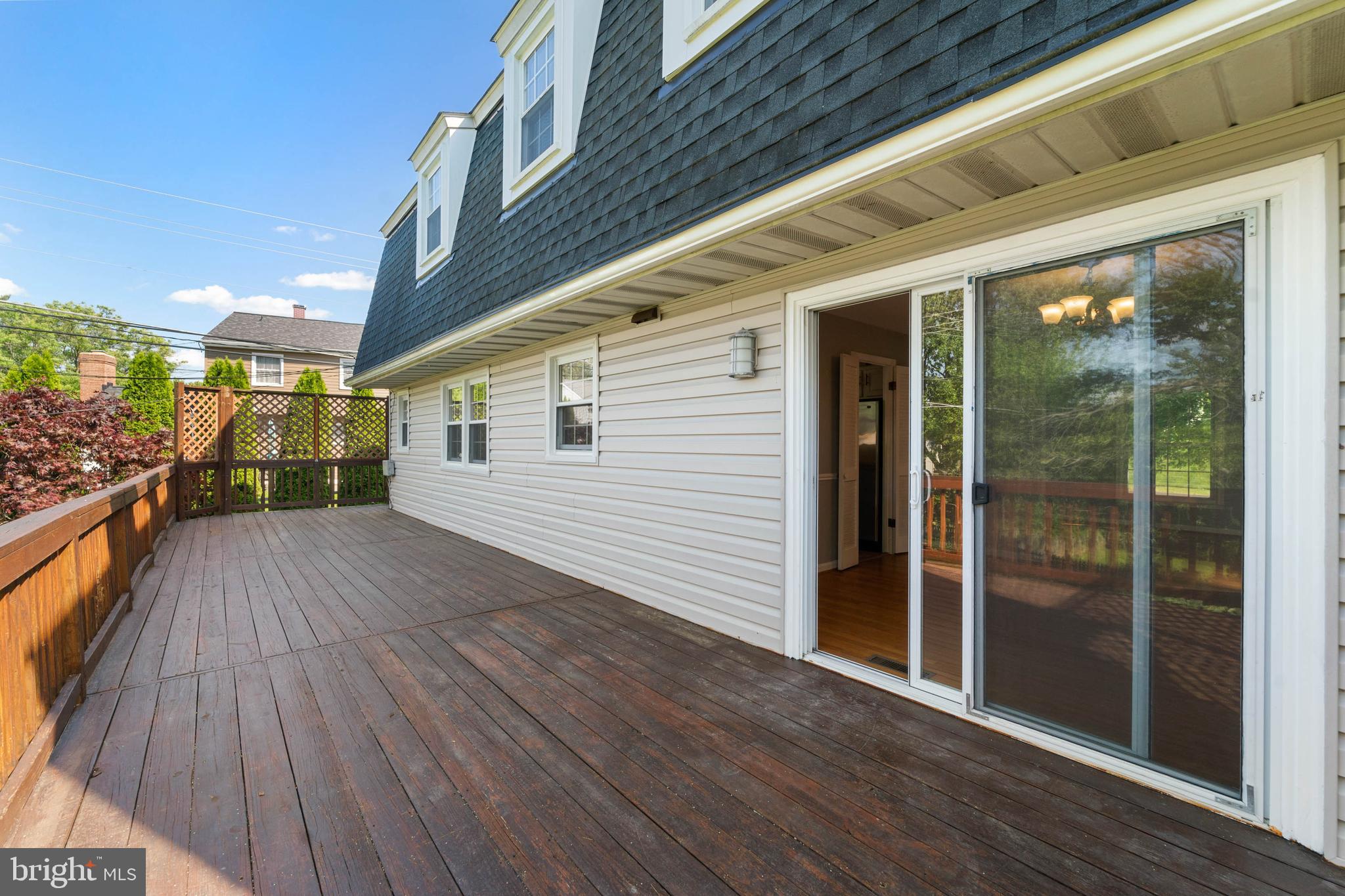 SPRINGDALE - Residential