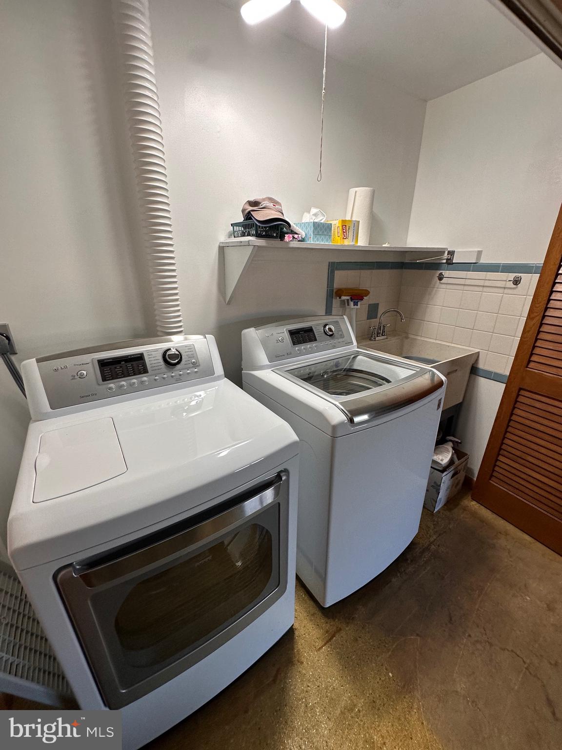 AIR PORT ADDITION - Residential