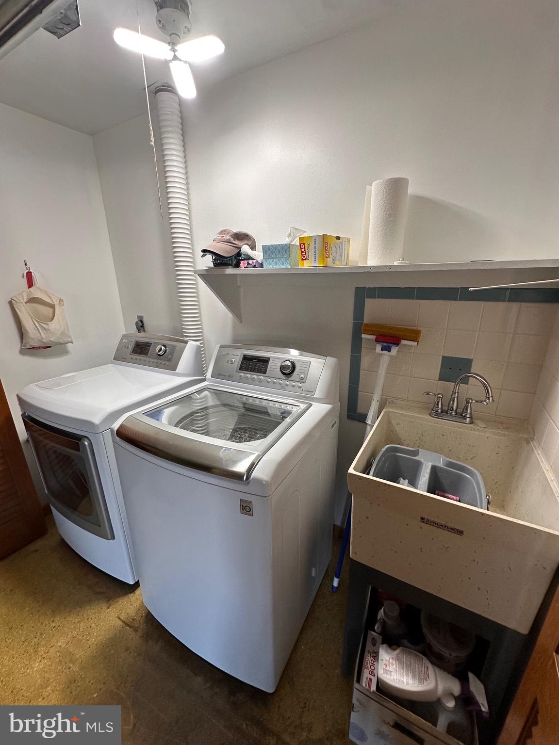 AIR PORT ADDITION - Residential