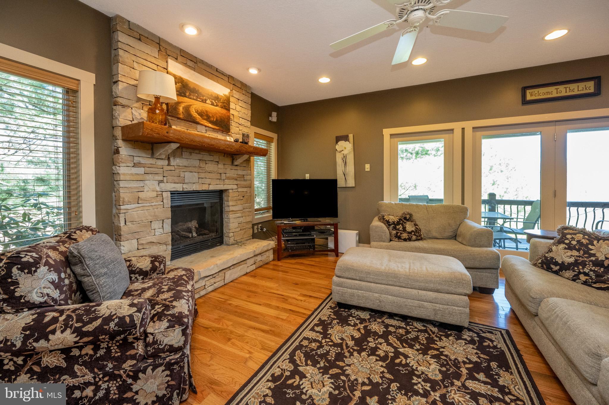 TIMBERLAKE VILLAGE - Residential