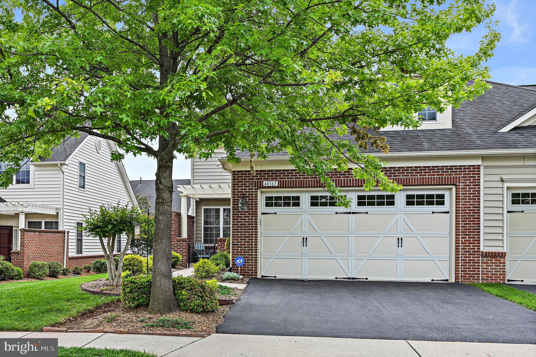 44365 ADARE MANOR SQUARE