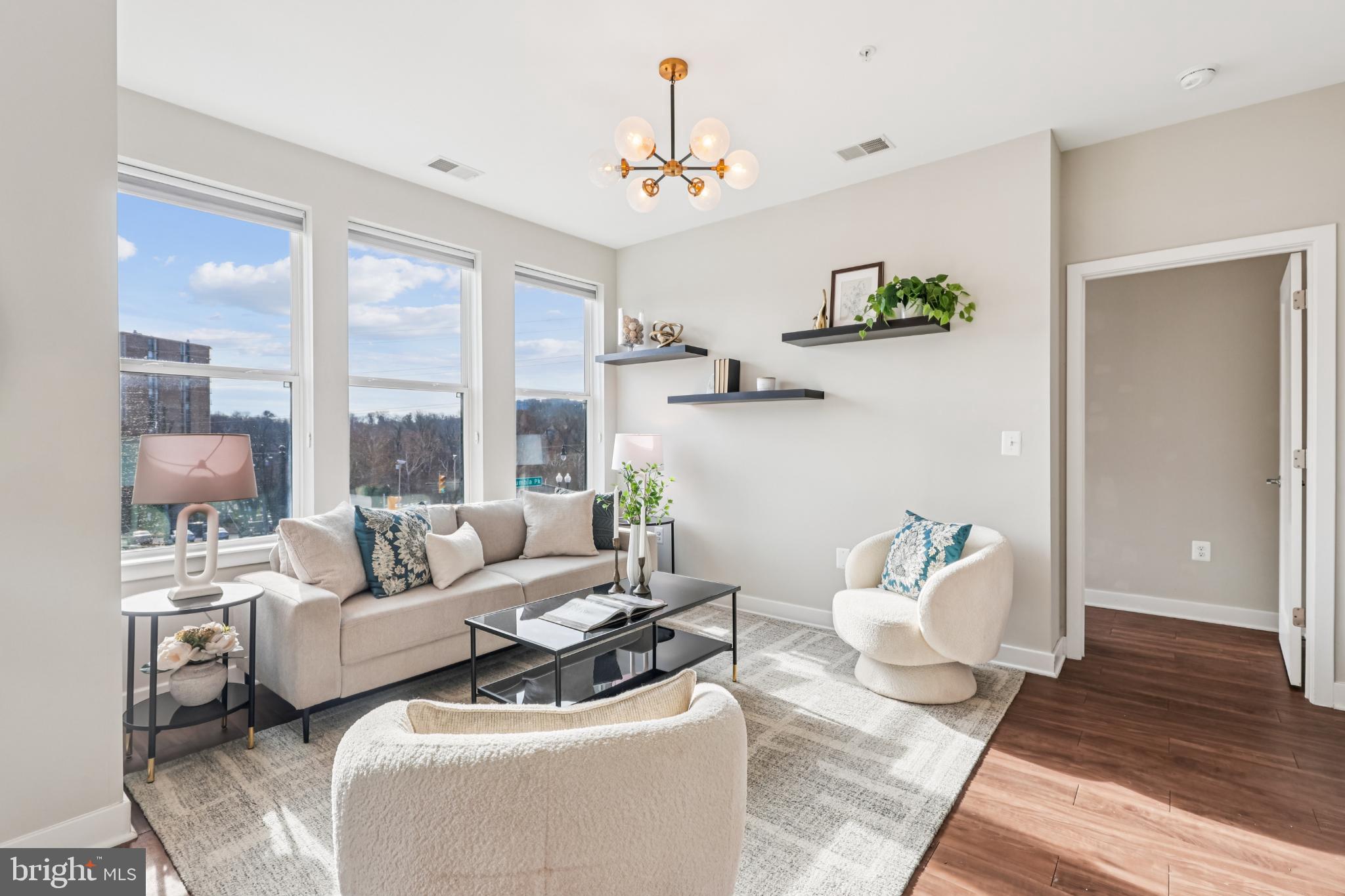 TRAFALGAR FLATS - Residential Lease