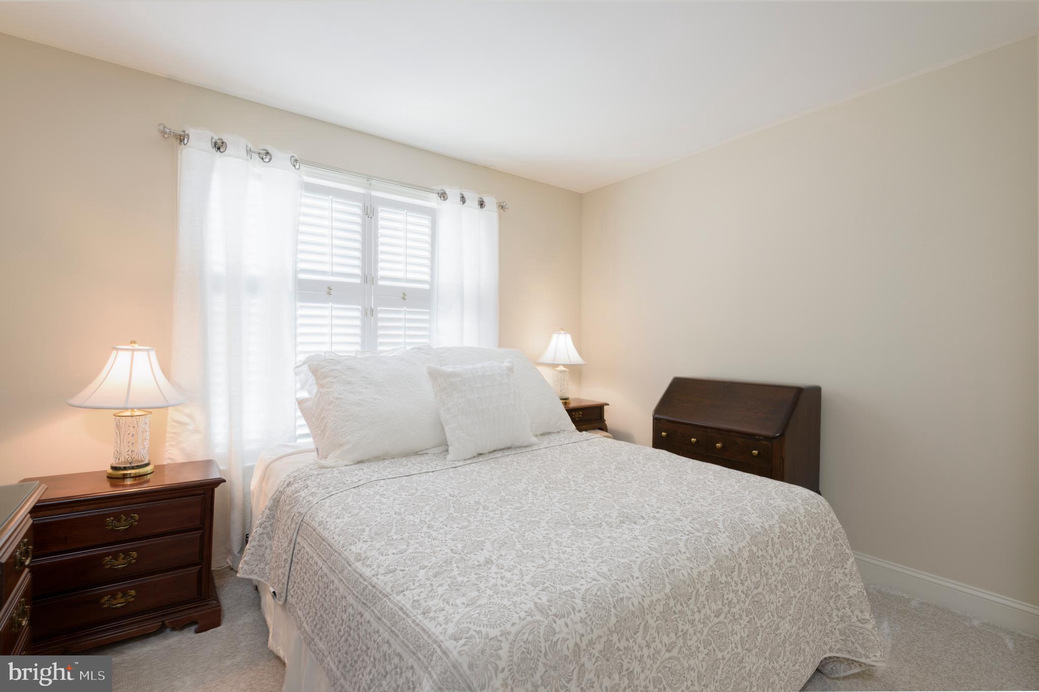 KNOLLS OF BIRMINGH - Residential