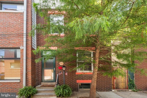 Townhouse For Sale - 1245 E Colona Street<br/> PHILADELPHIA, PA 19125