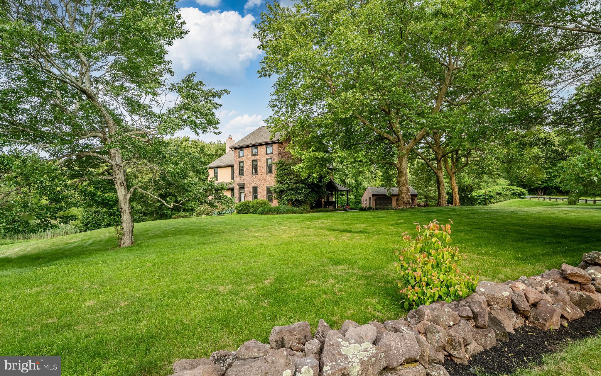 53 WOODS LANE