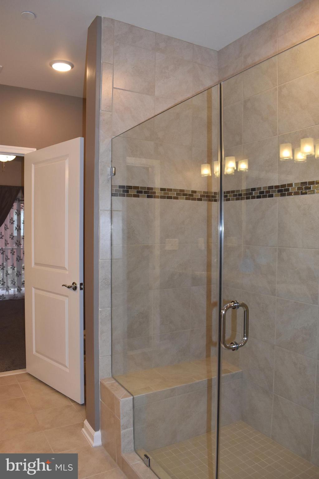 MOUNT VINEYARD - Residential Lease