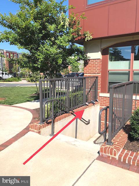 MOUNT VINEYARD - Residential Lease