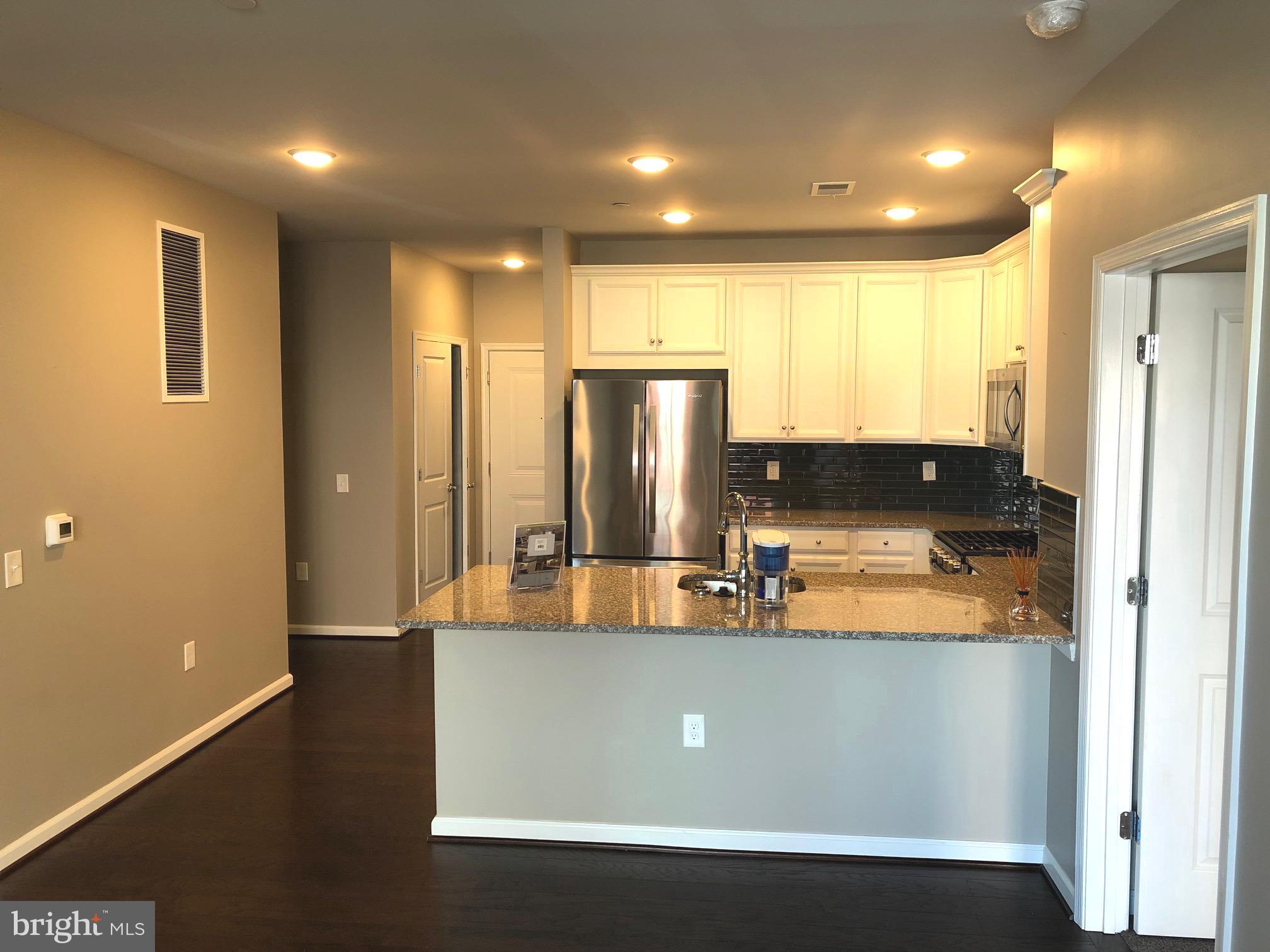 MOUNT VINEYARD - Residential Lease