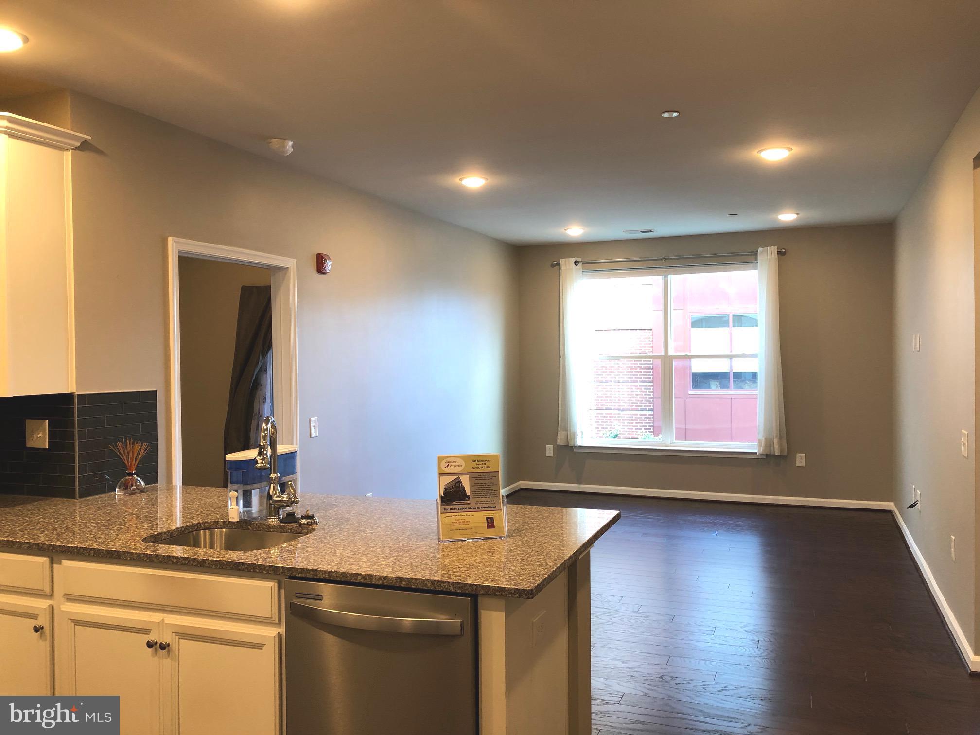 MOUNT VINEYARD - Residential Lease