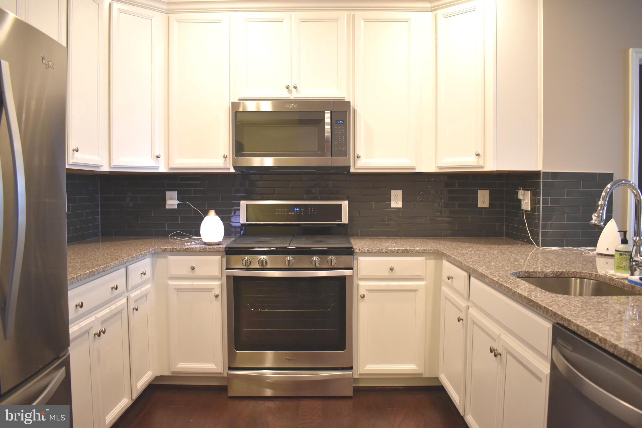 MOUNT VINEYARD - Residential Lease