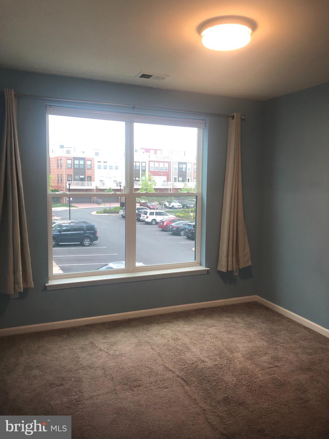 MOUNT VINEYARD - Residential Lease