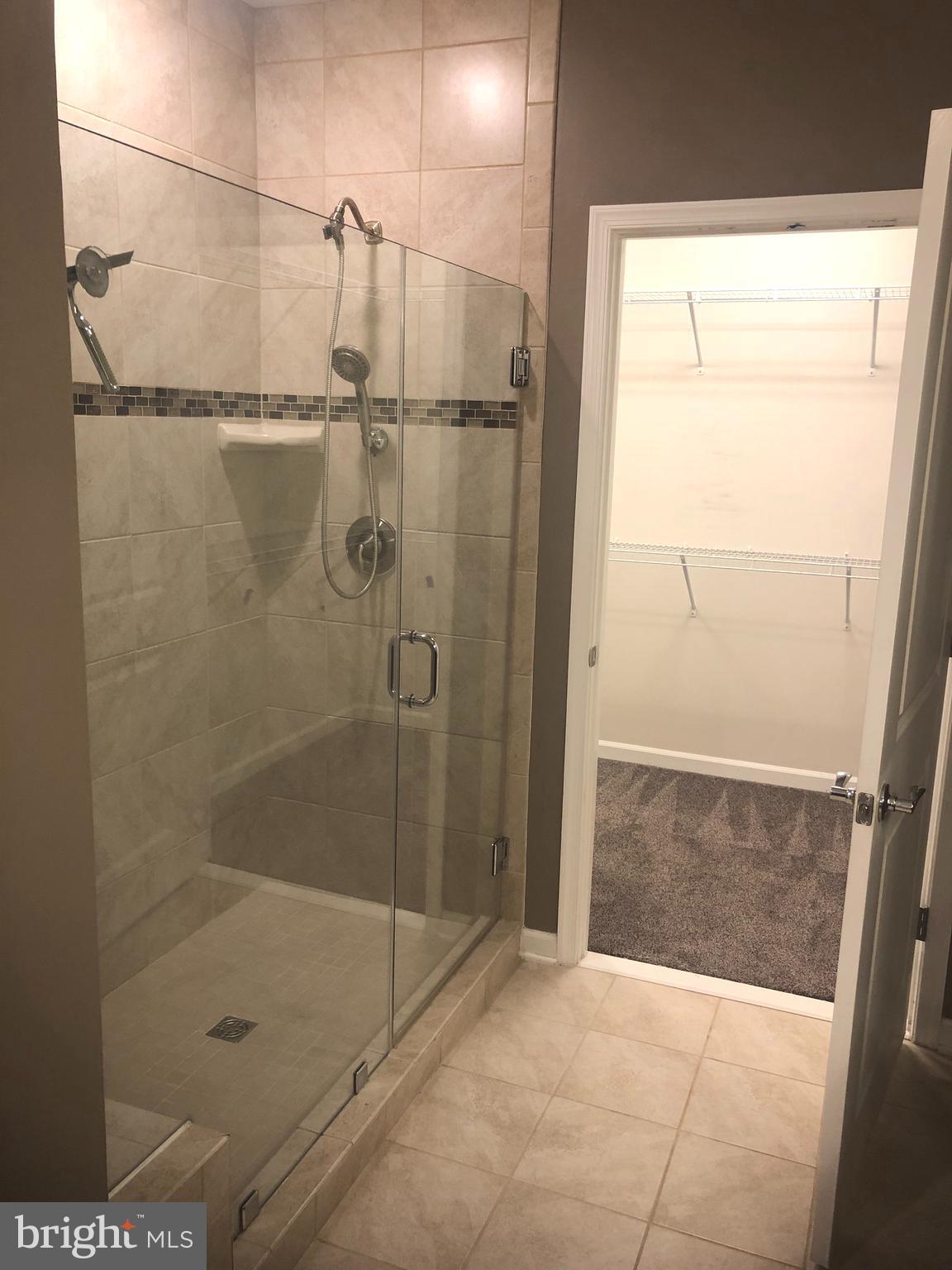 MOUNT VINEYARD - Residential Lease