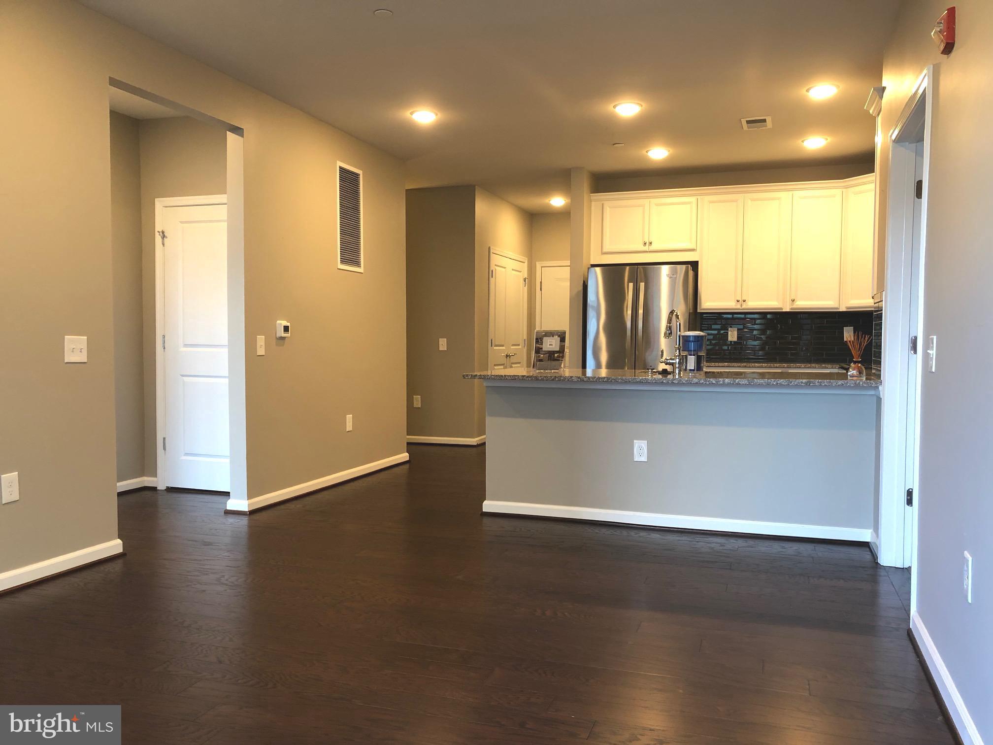 MOUNT VINEYARD - Residential Lease