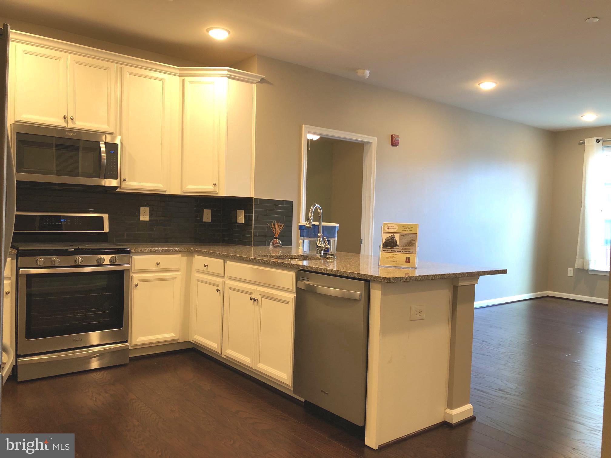 MOUNT VINEYARD - Residential Lease