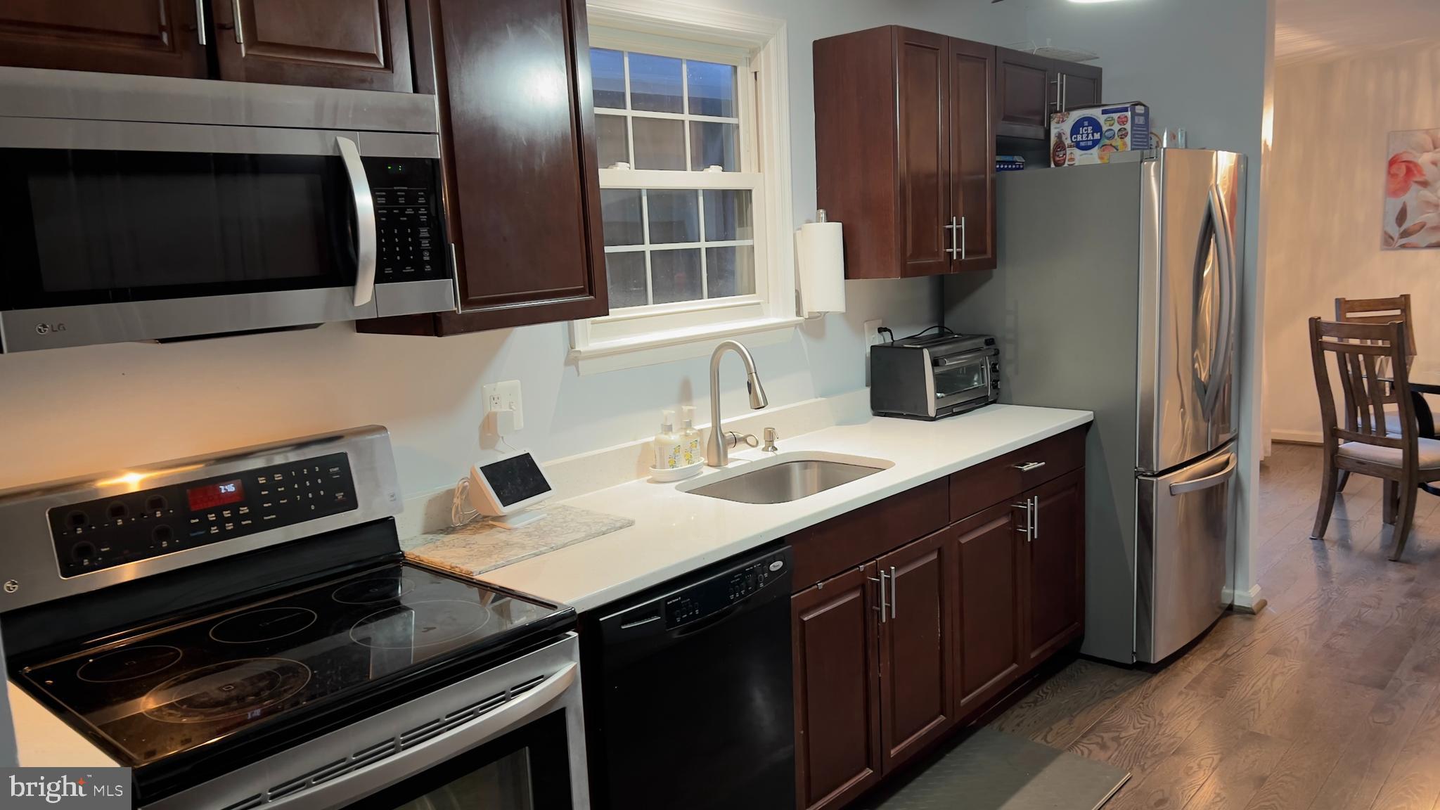 HUNTERS WOODS - Residential