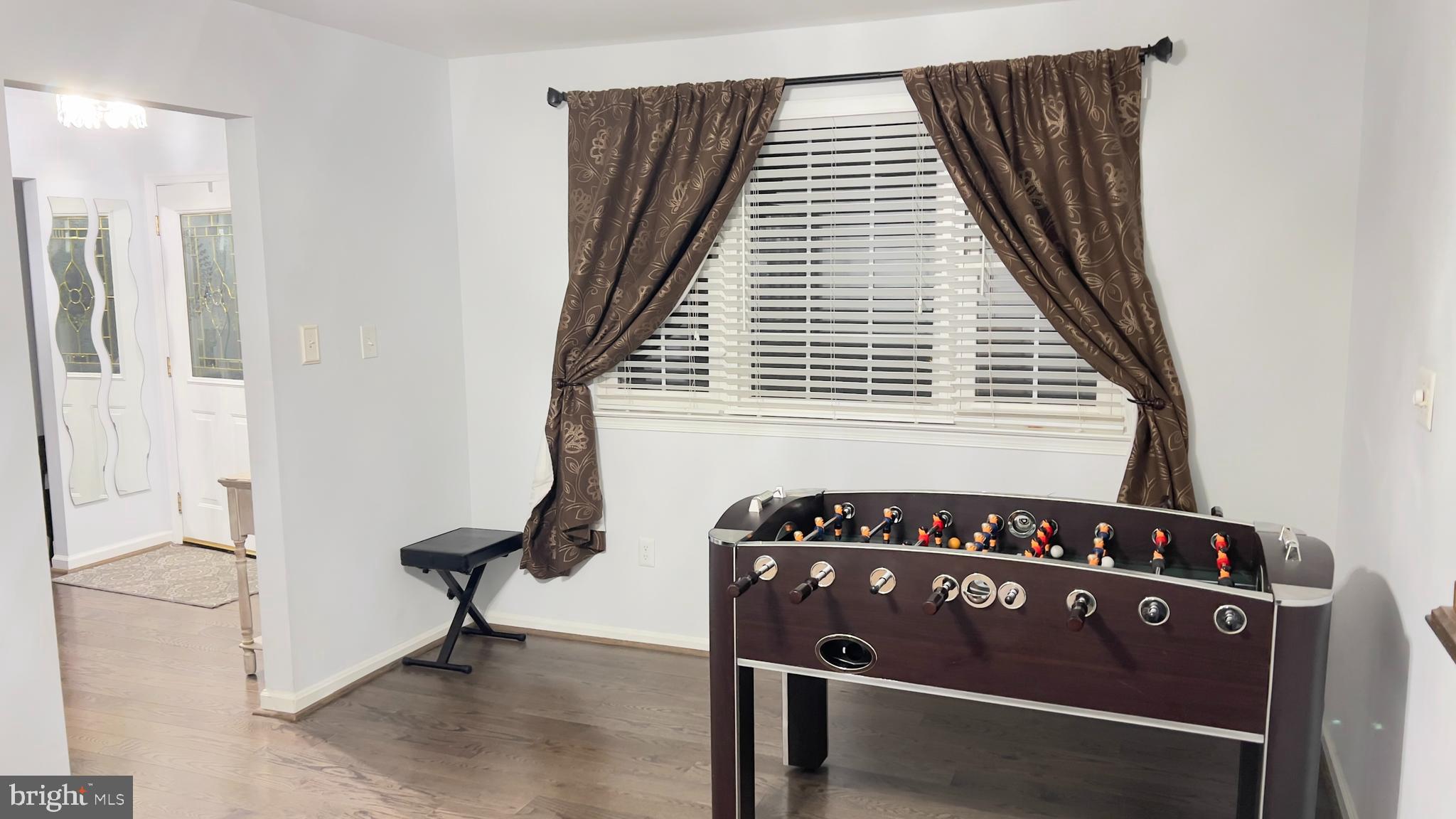 HUNTERS WOODS - Residential