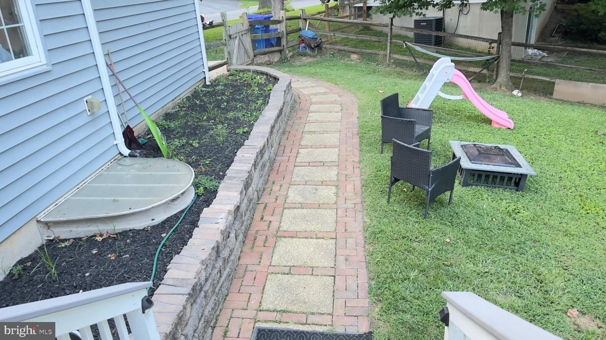 HUNTERS WOODS - Residential