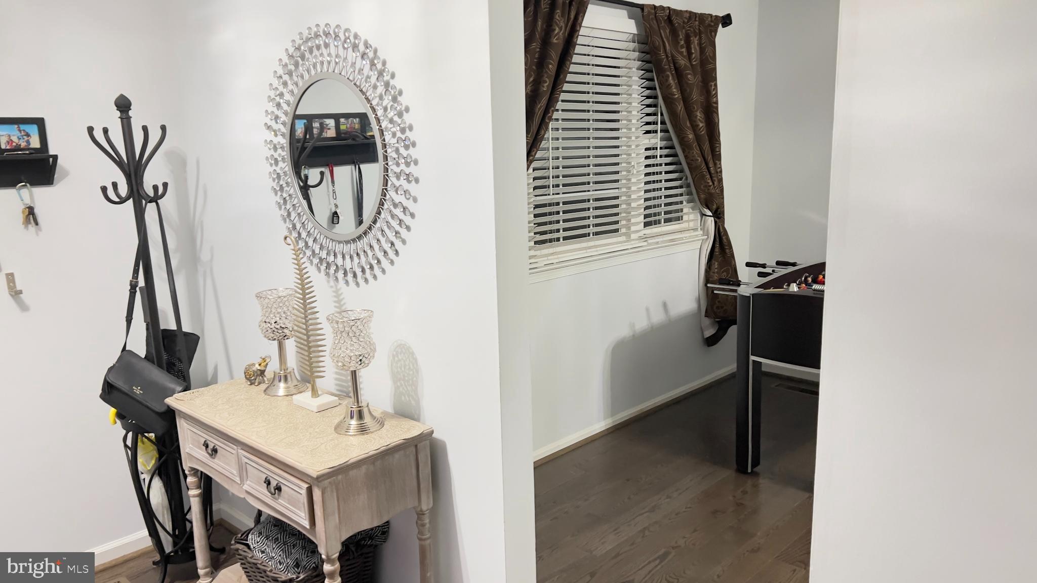 HUNTERS WOODS - Residential