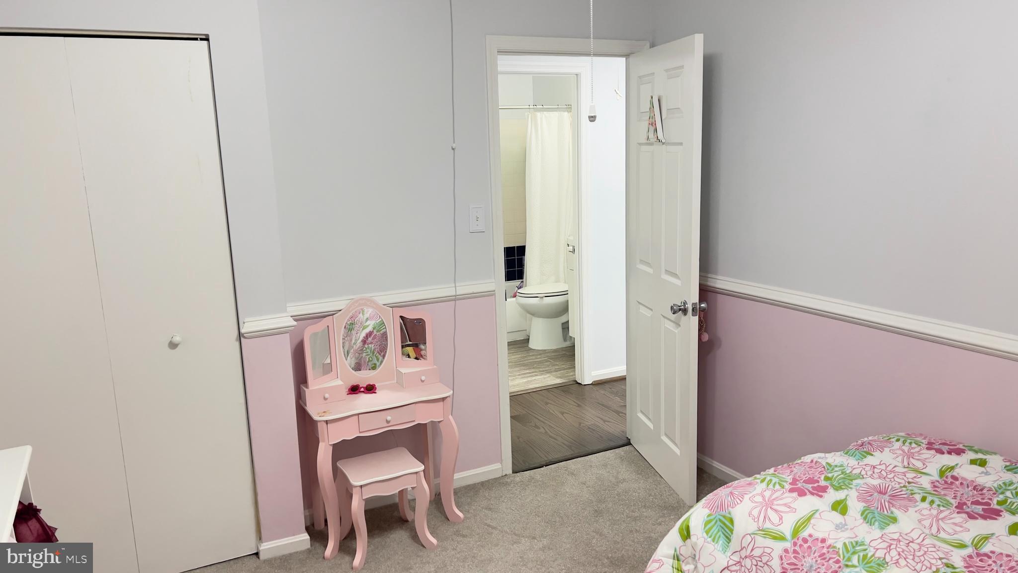 HUNTERS WOODS - Residential