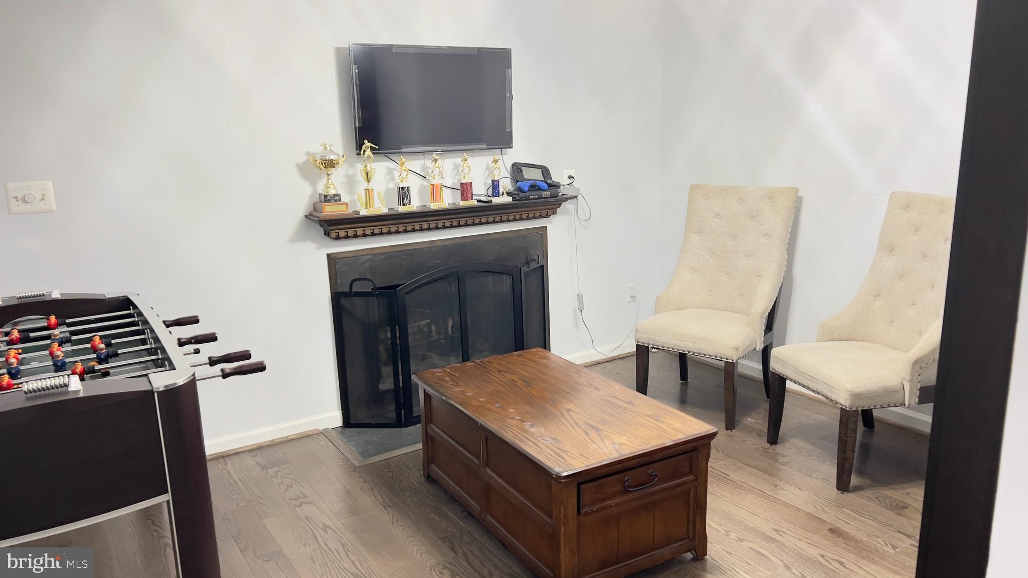 HUNTERS WOODS - Residential