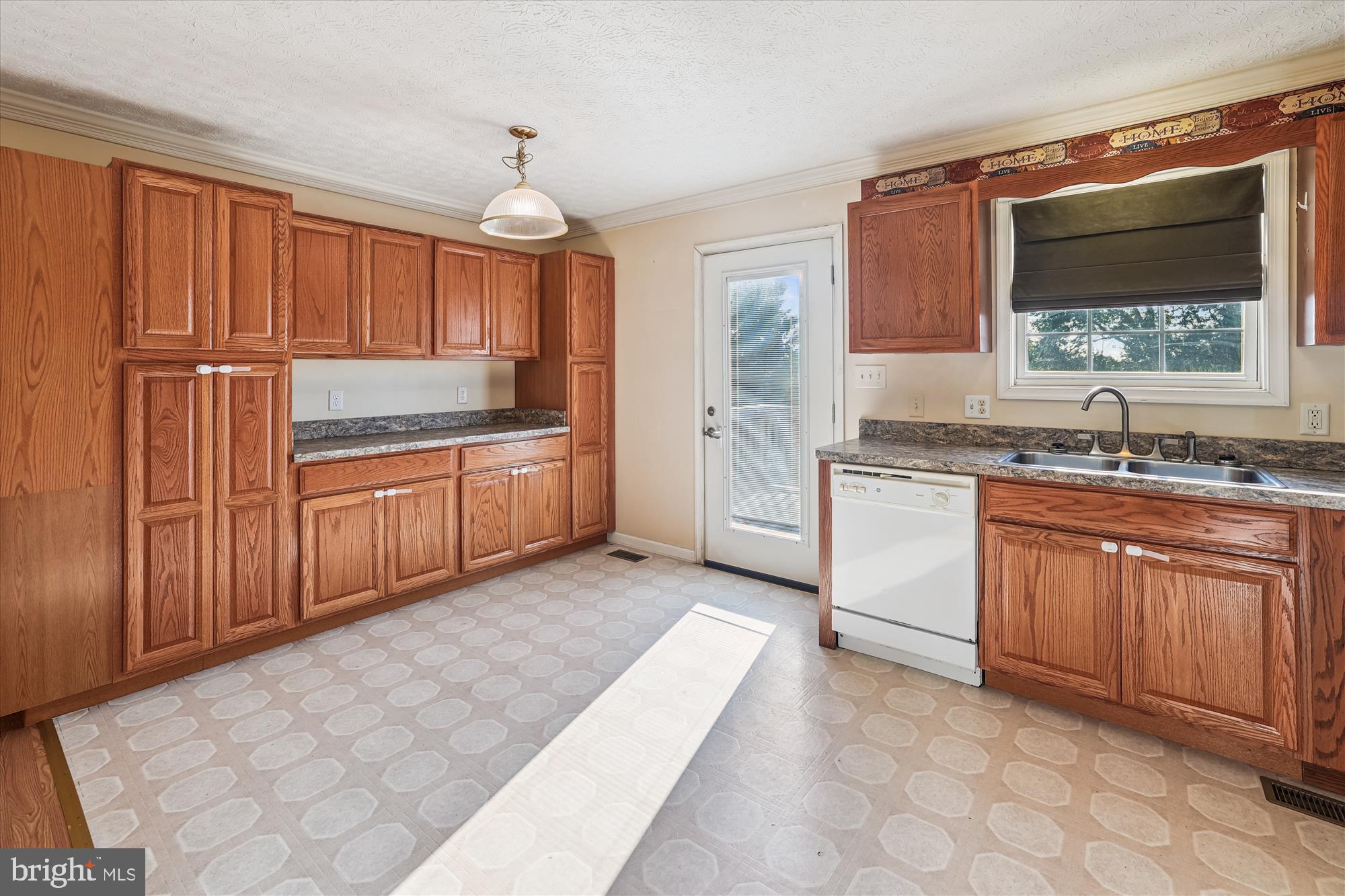 PIKESIDE MEADOWS - Residential