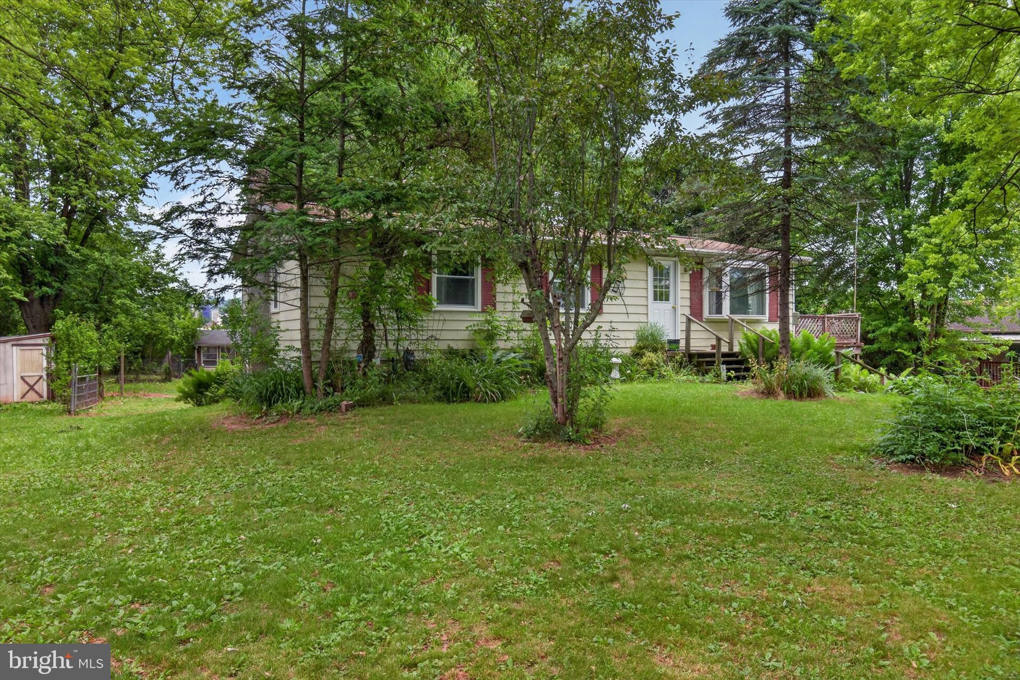 1048 CREEK ROAD
