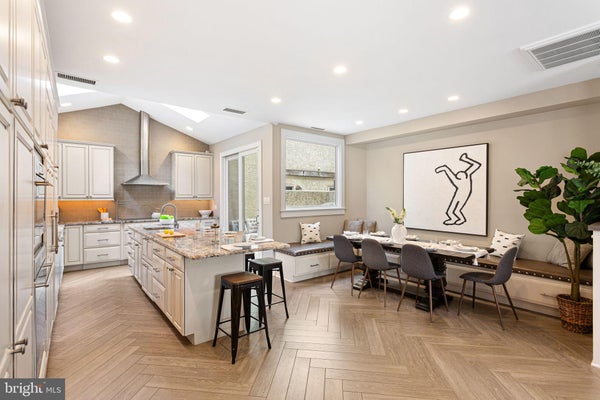 212 S 24TH ST APT 2406, PHILADELPHIA, PA 19103 - Image 0440fb79acd4efb63b99ca5d43a0351b/4065642407
