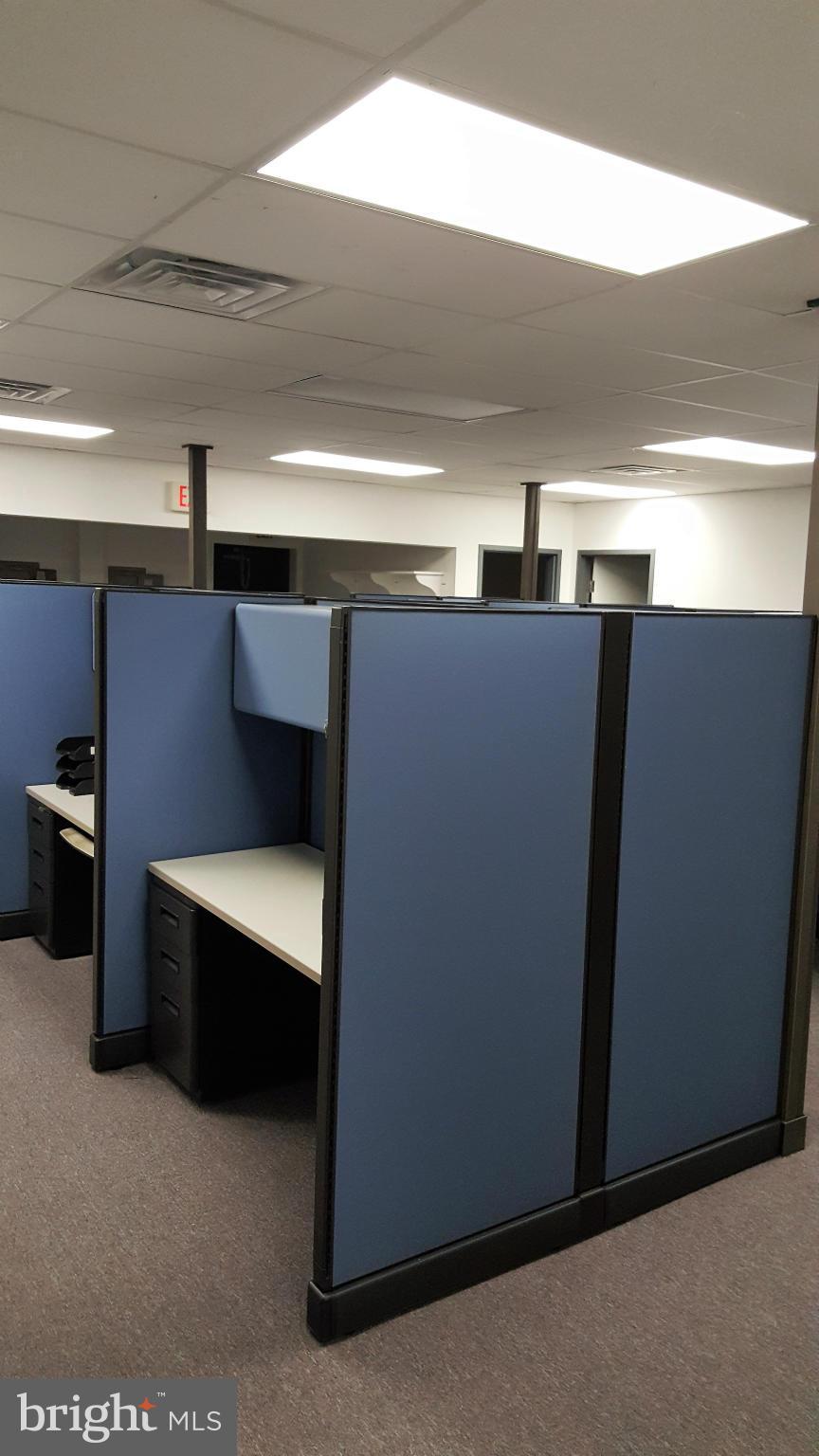 NR EASTON - Commercial Lease