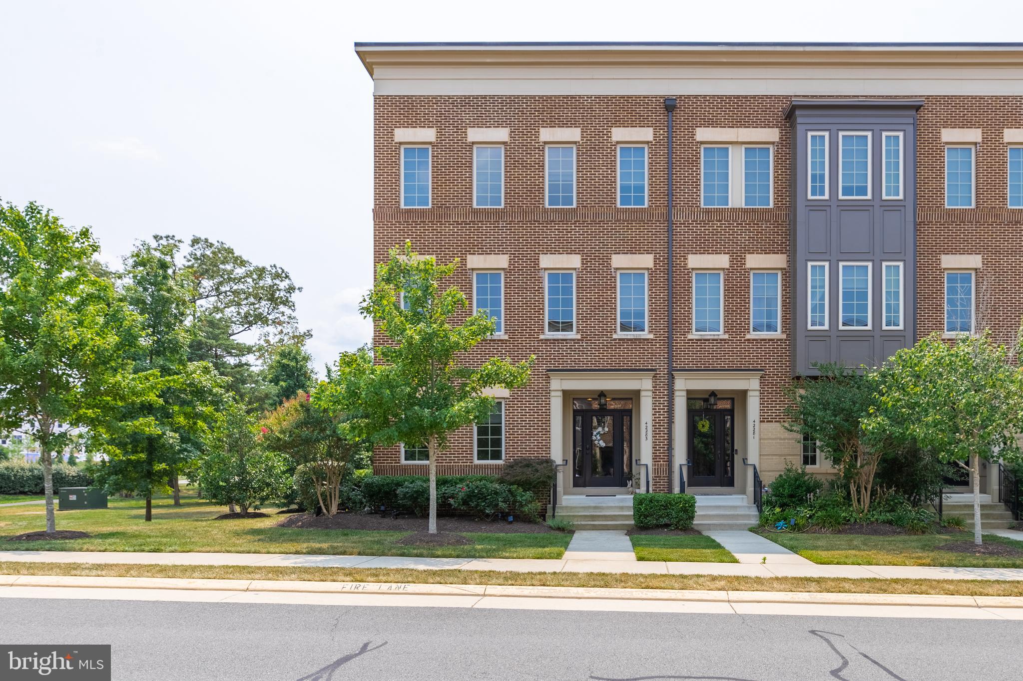 BRAMBLETON TOWN CENTER - Residential