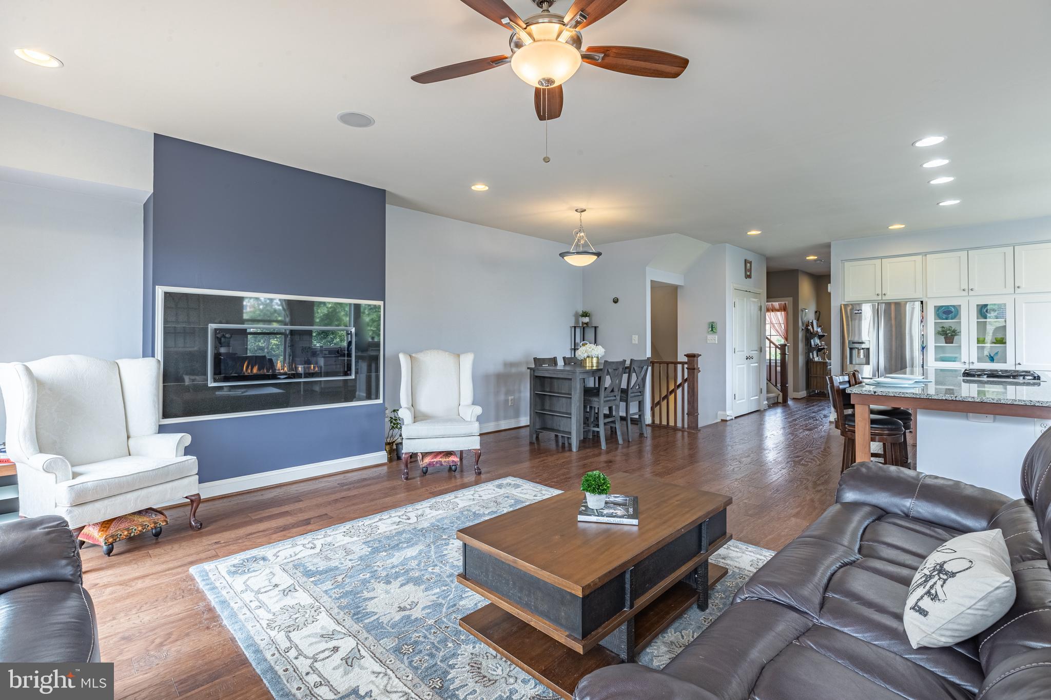 BRAMBLETON TOWN CENTER - Residential