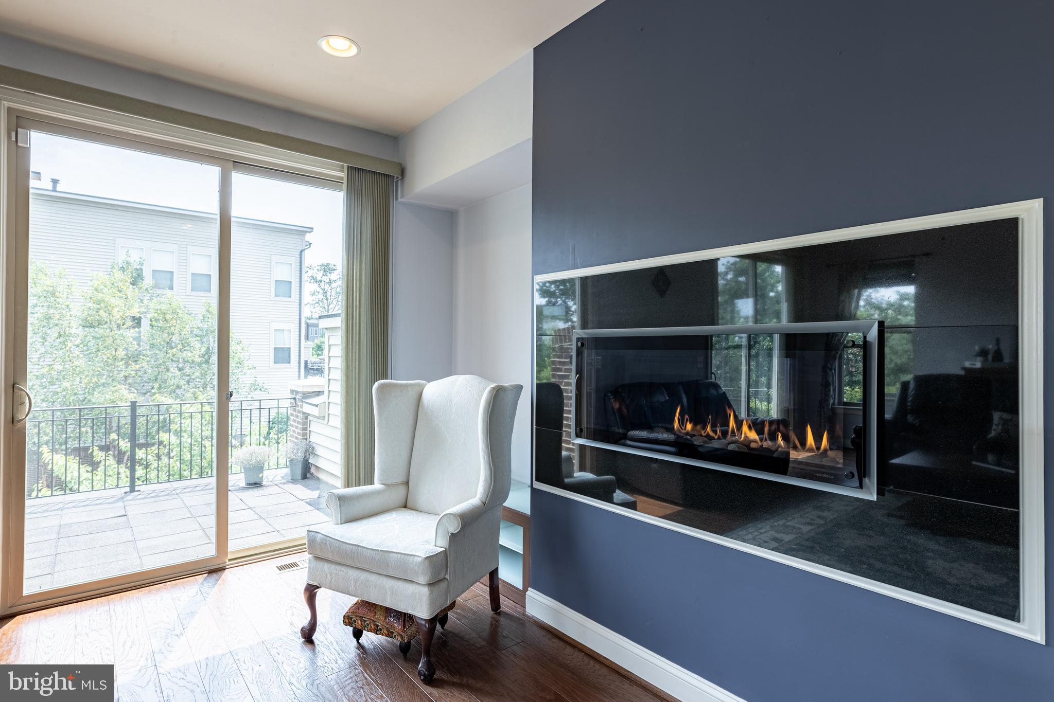 BRAMBLETON TOWN CENTER - Residential