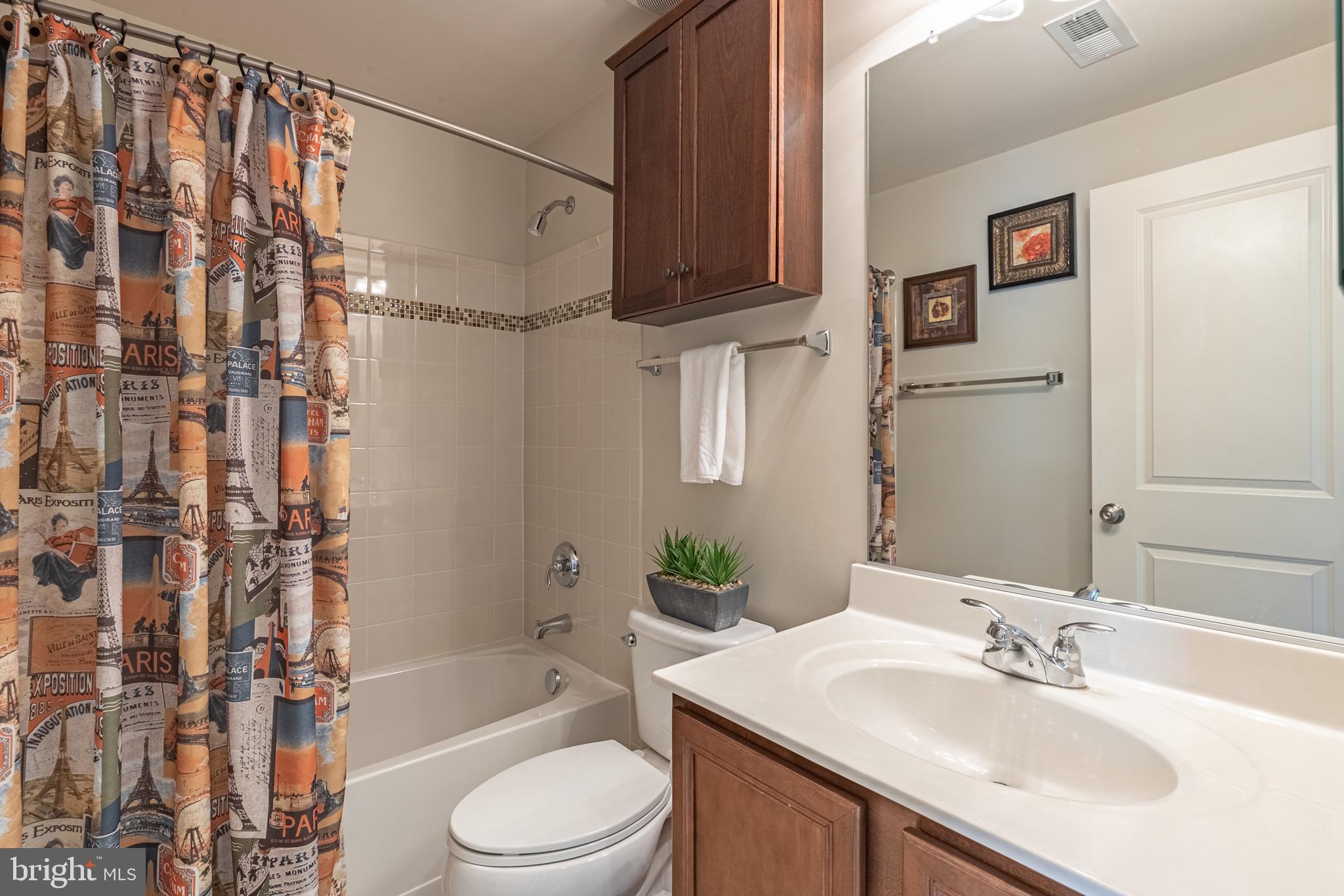 BRAMBLETON TOWN CENTER - Residential