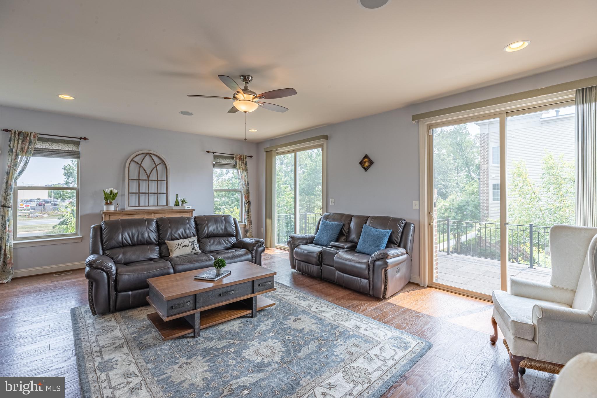 BRAMBLETON TOWN CENTER - Residential