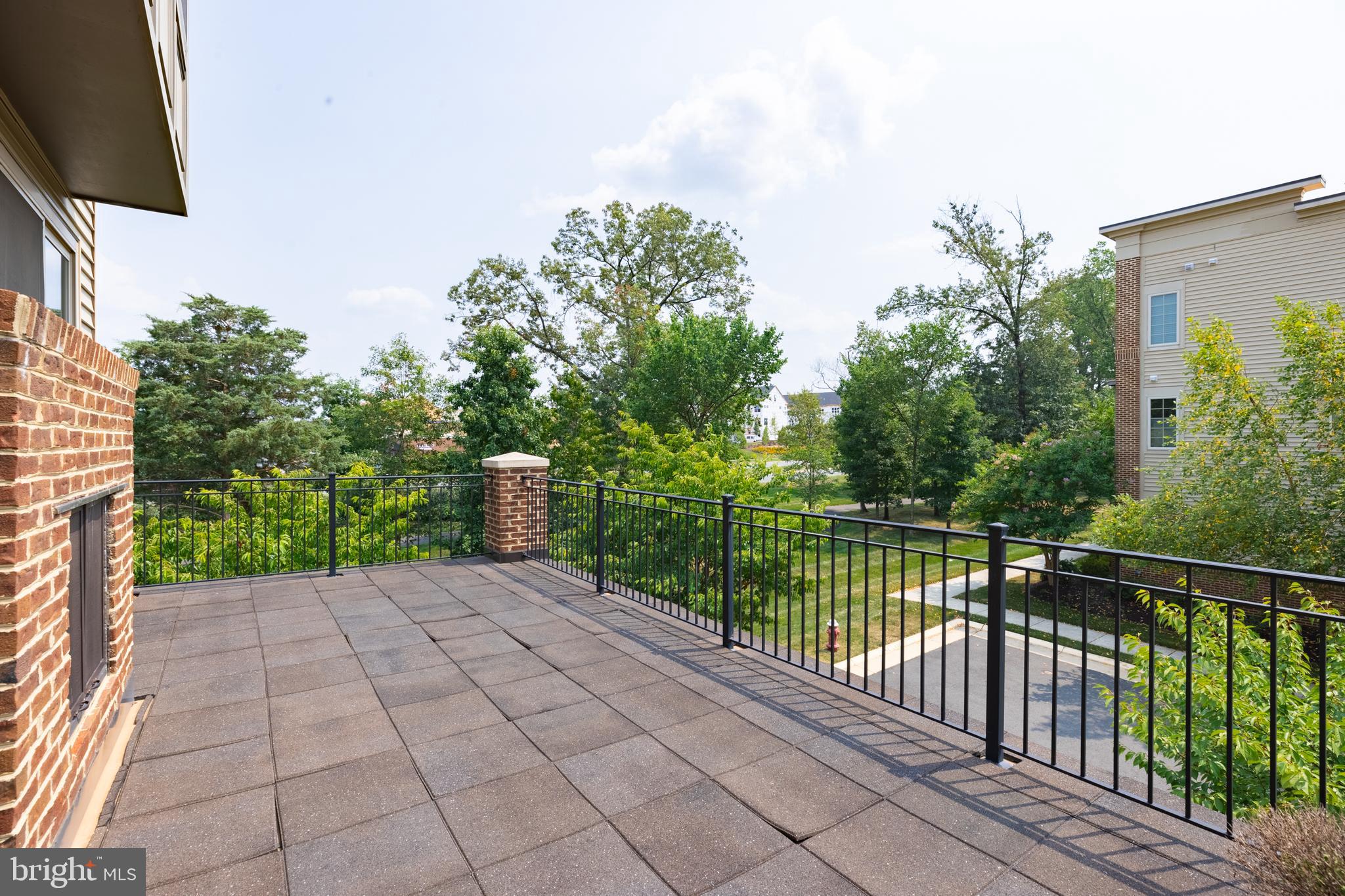 BRAMBLETON TOWN CENTER - Residential