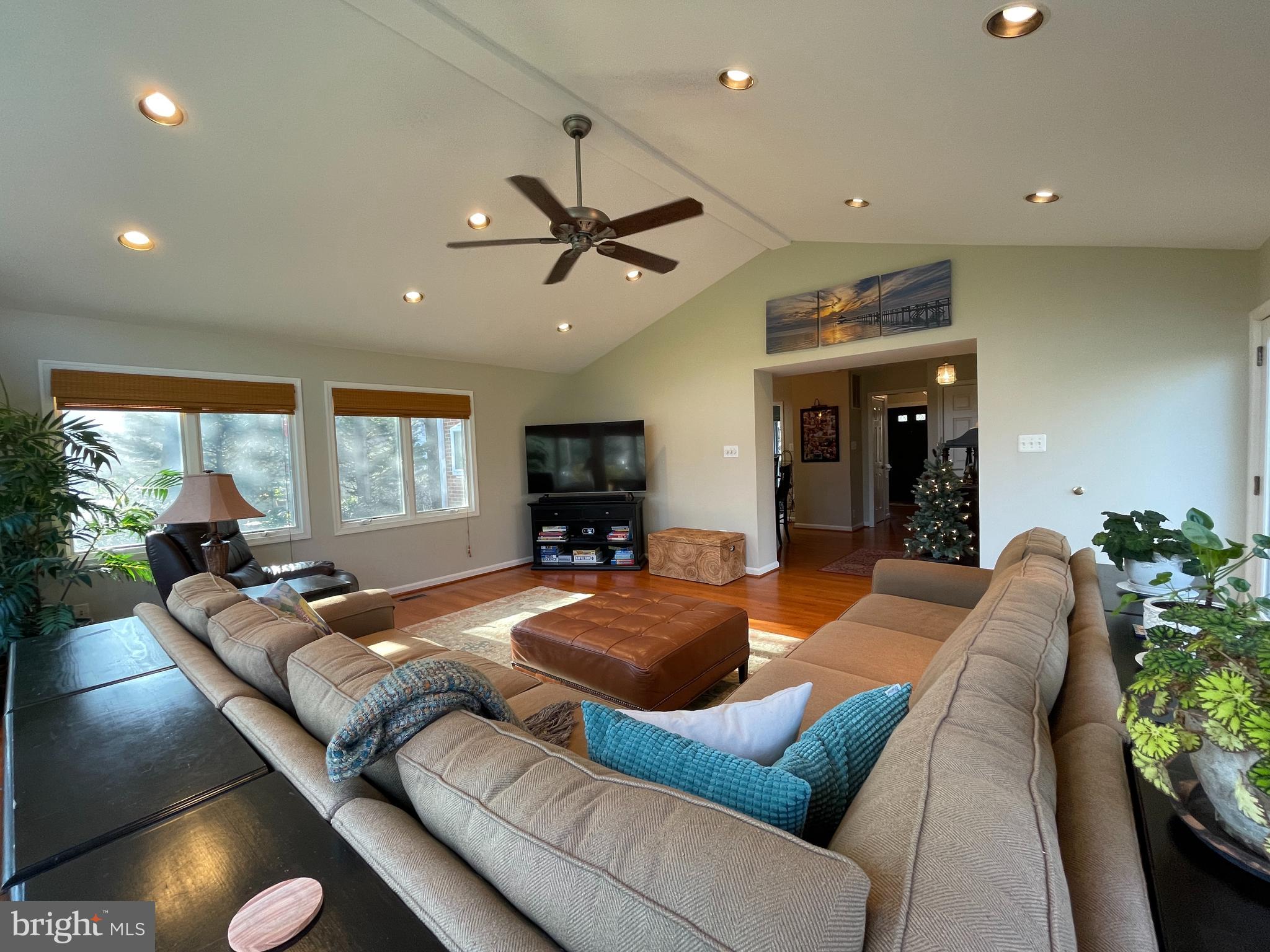 HICKORY HILLS - Residential