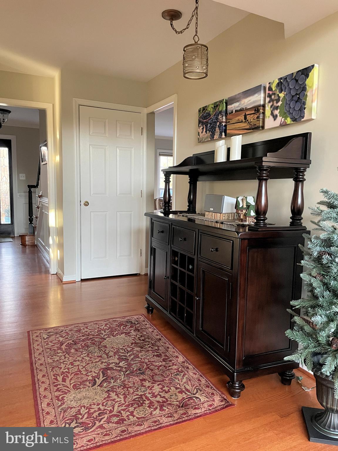 HICKORY HILLS - Residential