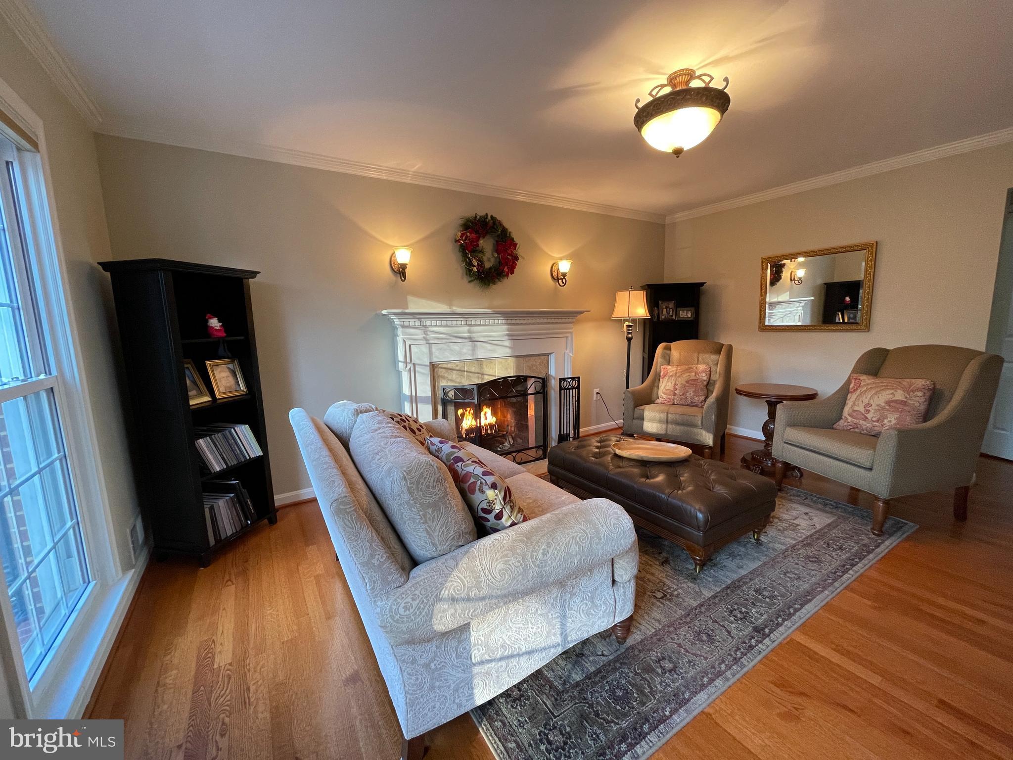 HICKORY HILLS - Residential